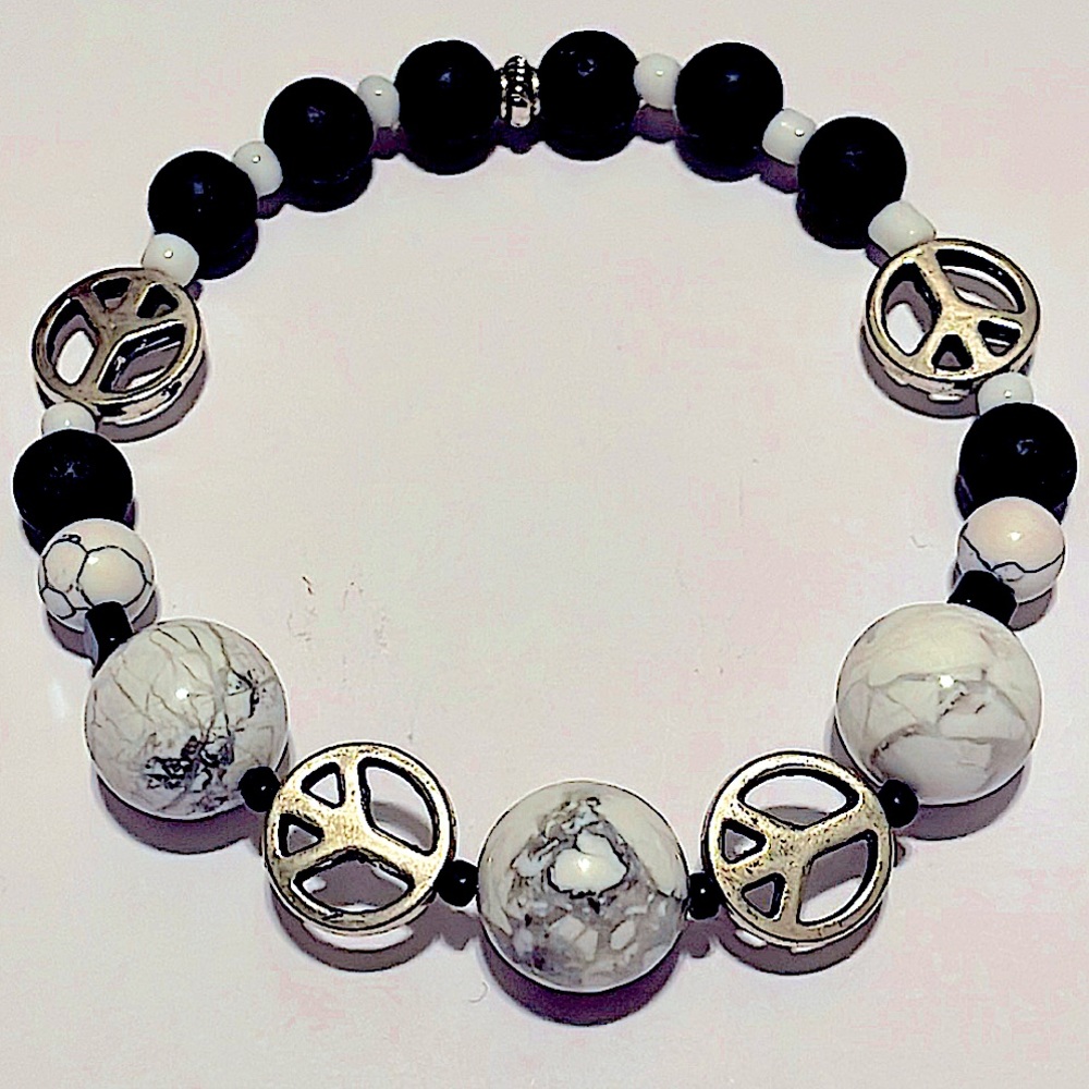 Yin Yang Bracelet Peace Sign, White Howlite & Lava Stone 🤍🩶🖤